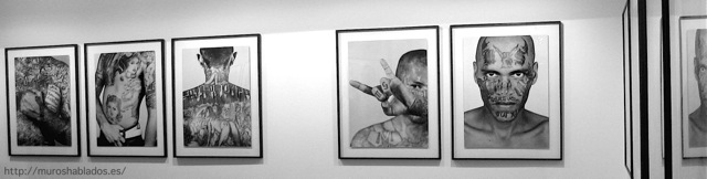 Retratos de Isabel Muñoz en la exposición 'Maras. La cultura de la violencia'